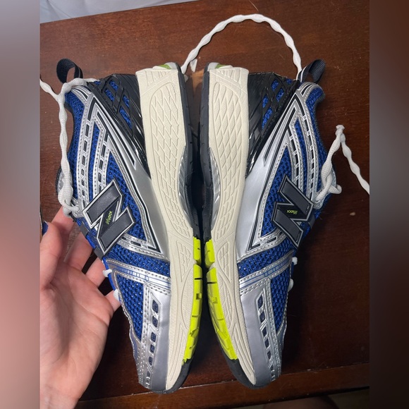 New Balance 1906 Sneakers (Size 9 Women’s) - Picture 2 of 8